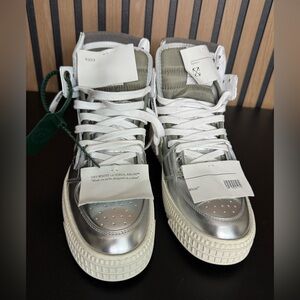 Off White Off Court 3.0 metallic size 39